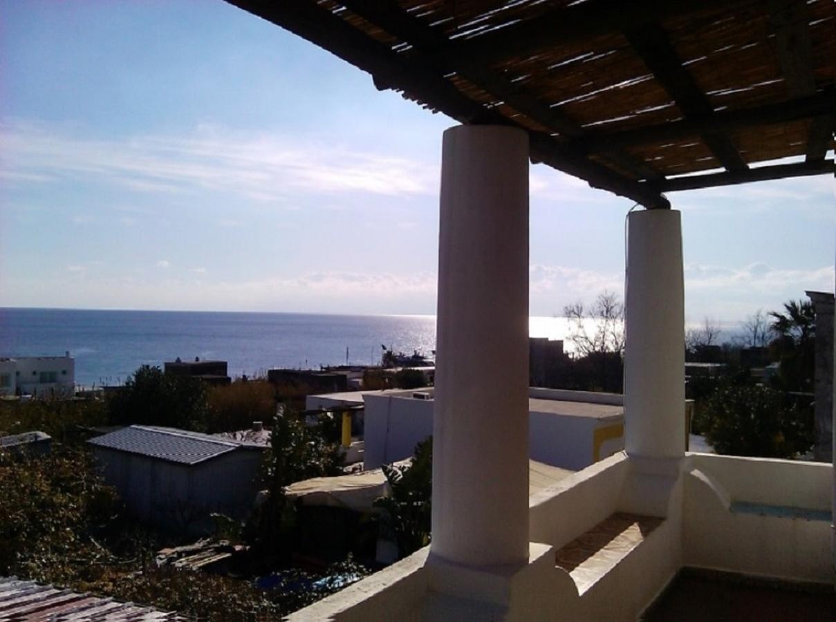Case La Pergola Stromboli Exteriör bild