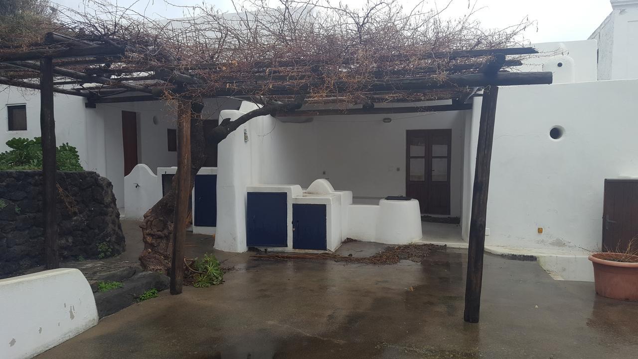 Case La Pergola Stromboli Exteriör bild
